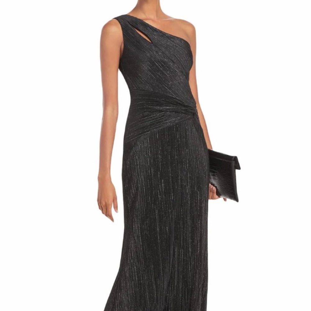 Black One Shoulder Gown